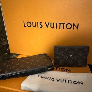 Louis Vuitton Black Trim and Brown Monogram Daily Organizer / Coin Pouch